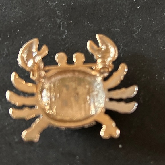 Vintage Gold-Tone Crystal Crab Brooch with Green Eyes - Picture 2 of 3